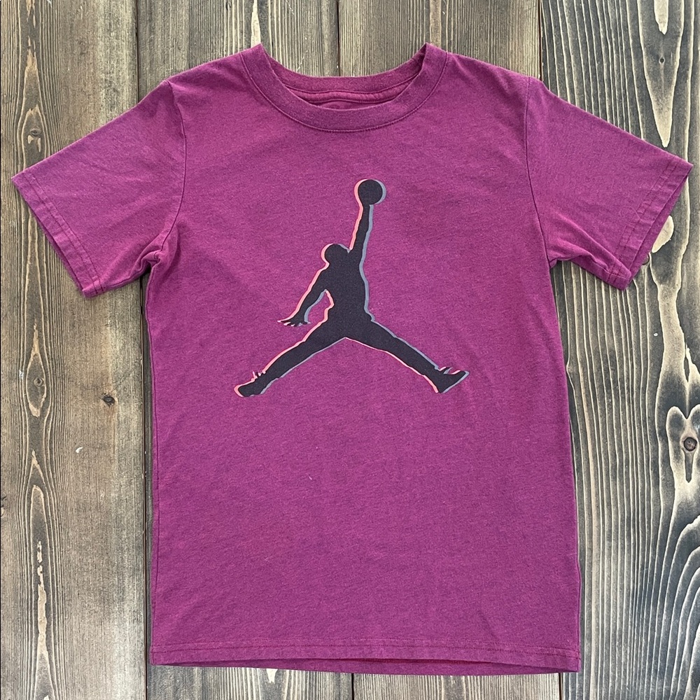 Boy’s Jordan Short Sleeve Shirt